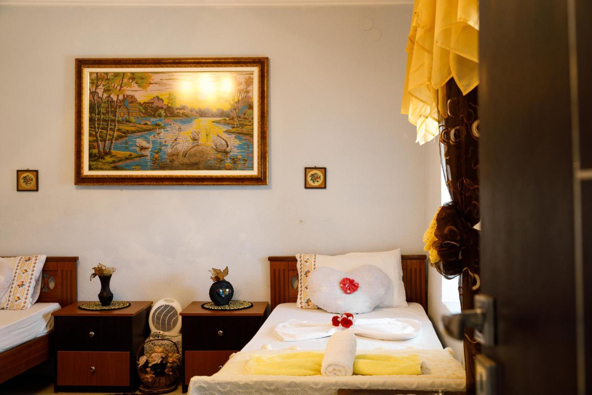 Leka Guesthouse Gjirokastra Zewnętrze zdjęcie