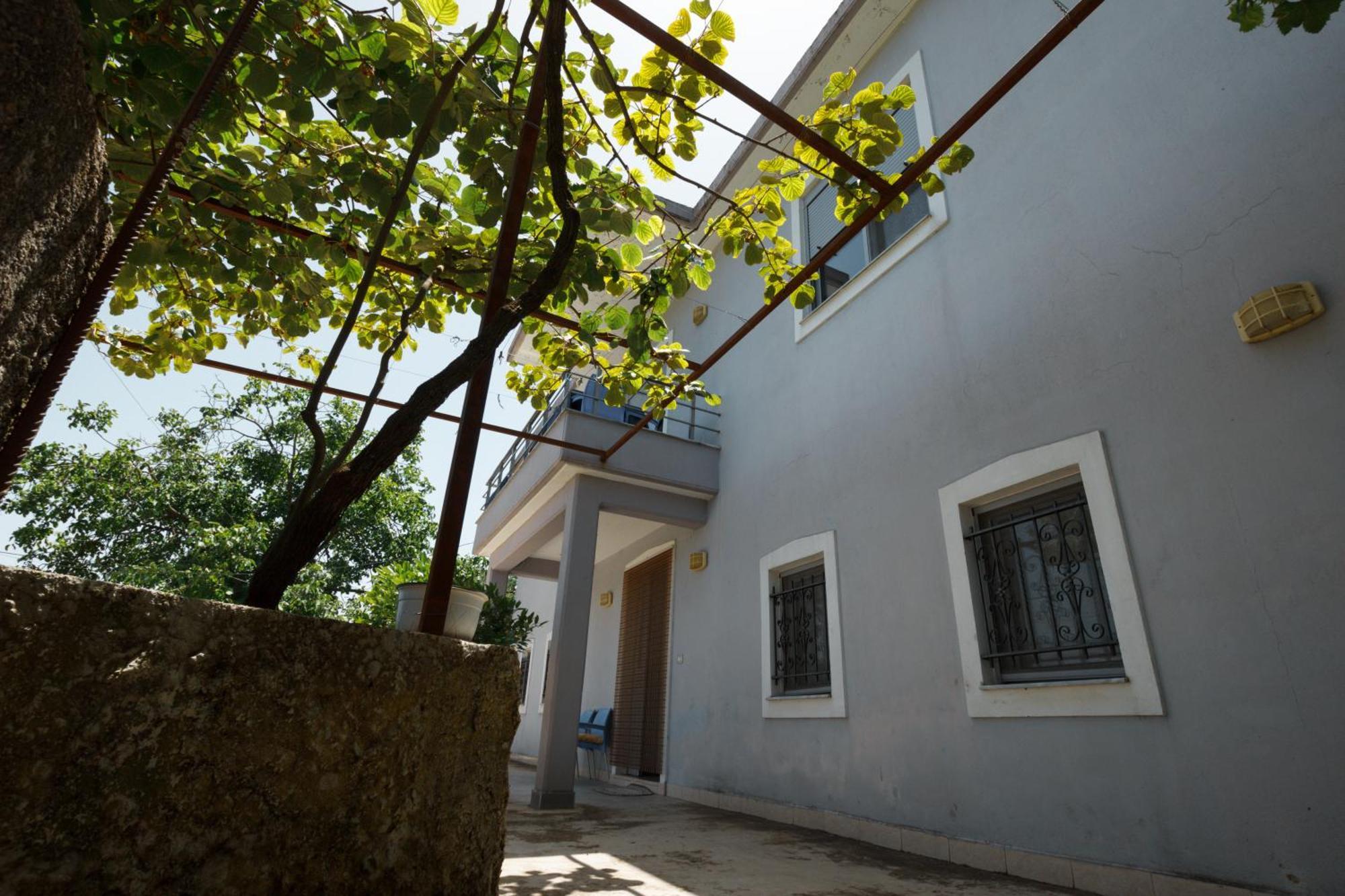 Leka Guesthouse Gjirokastra Zewnętrze zdjęcie