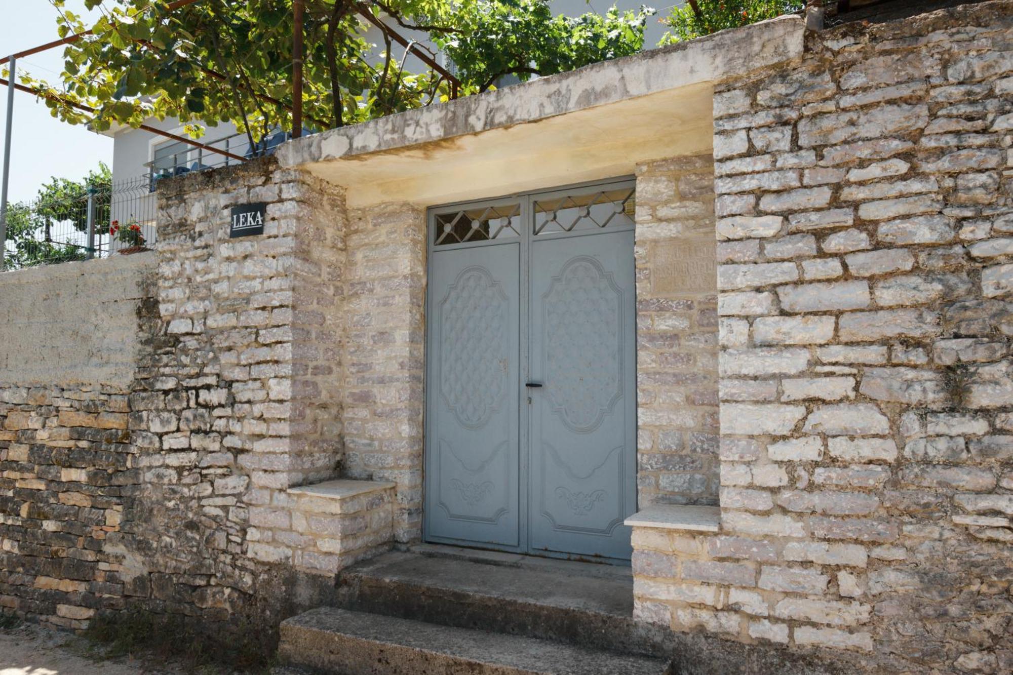Leka Guesthouse Gjirokastra Zewnętrze zdjęcie